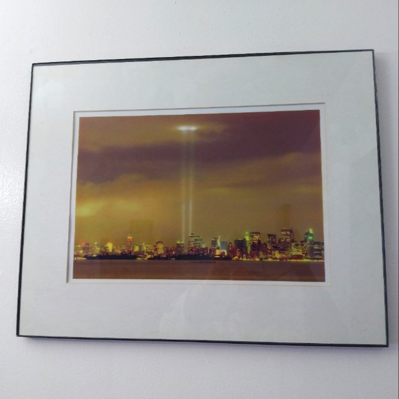 NYC Other - SOLD-3/$10 ⭐ NYC New York City 9/11 Memorial We Will Never Forget Framed Picture